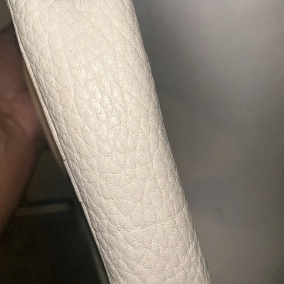 Dooney and Bourke vintage hobo purse in the color cream. - Picture 14 of 14